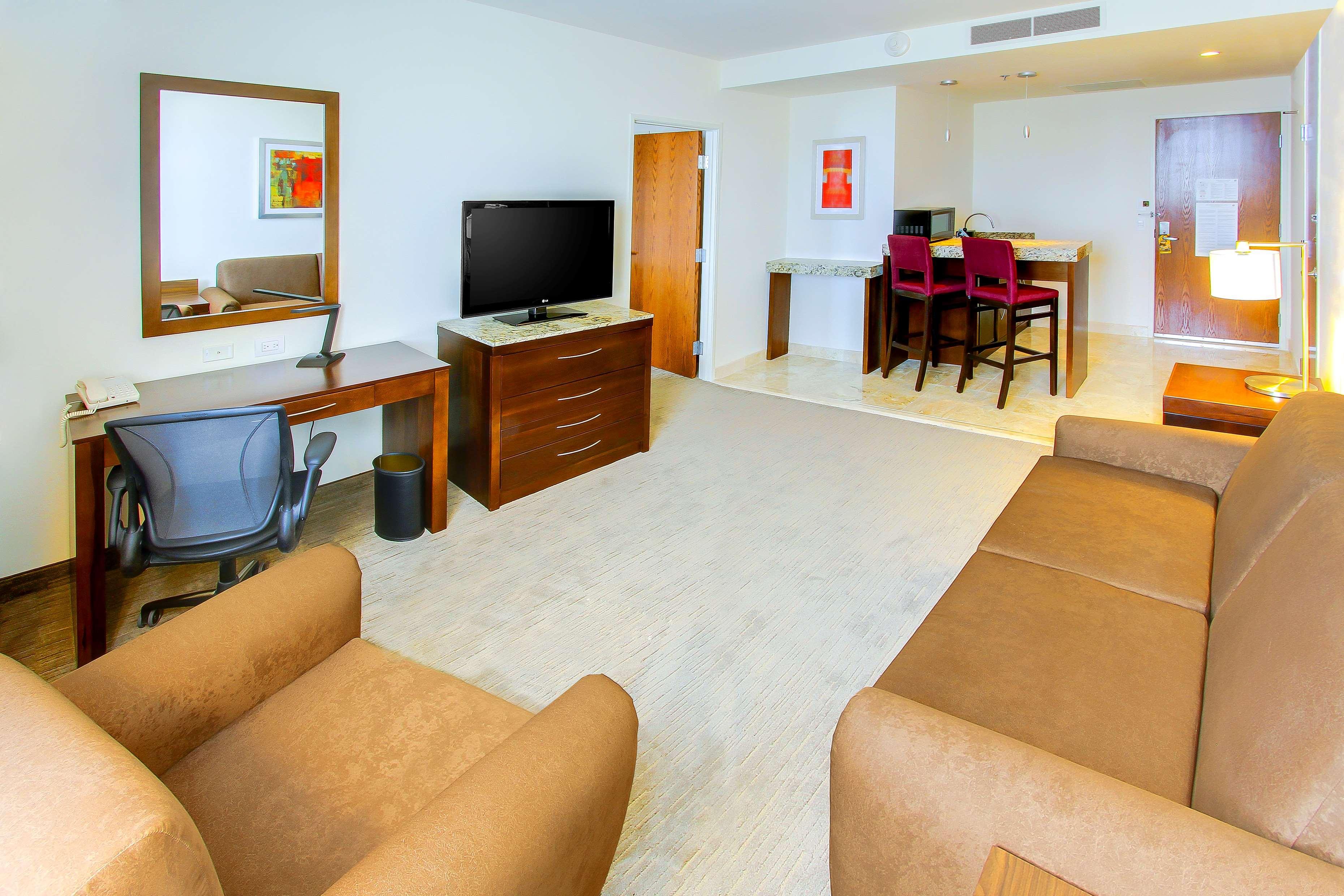 Hilton Garden Inn Querétaro Eksteriør billede