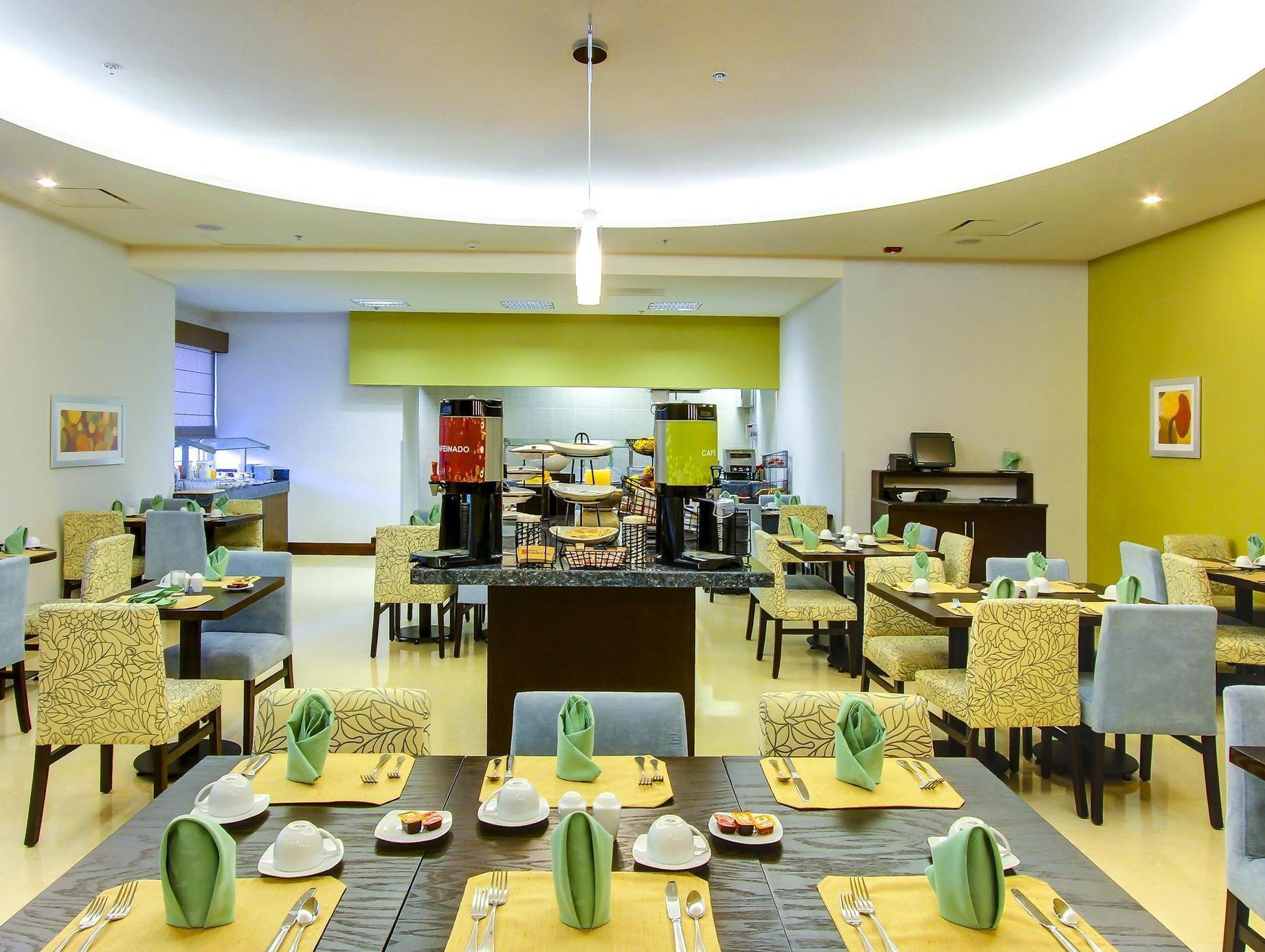 Hilton Garden Inn Querétaro Eksteriør billede