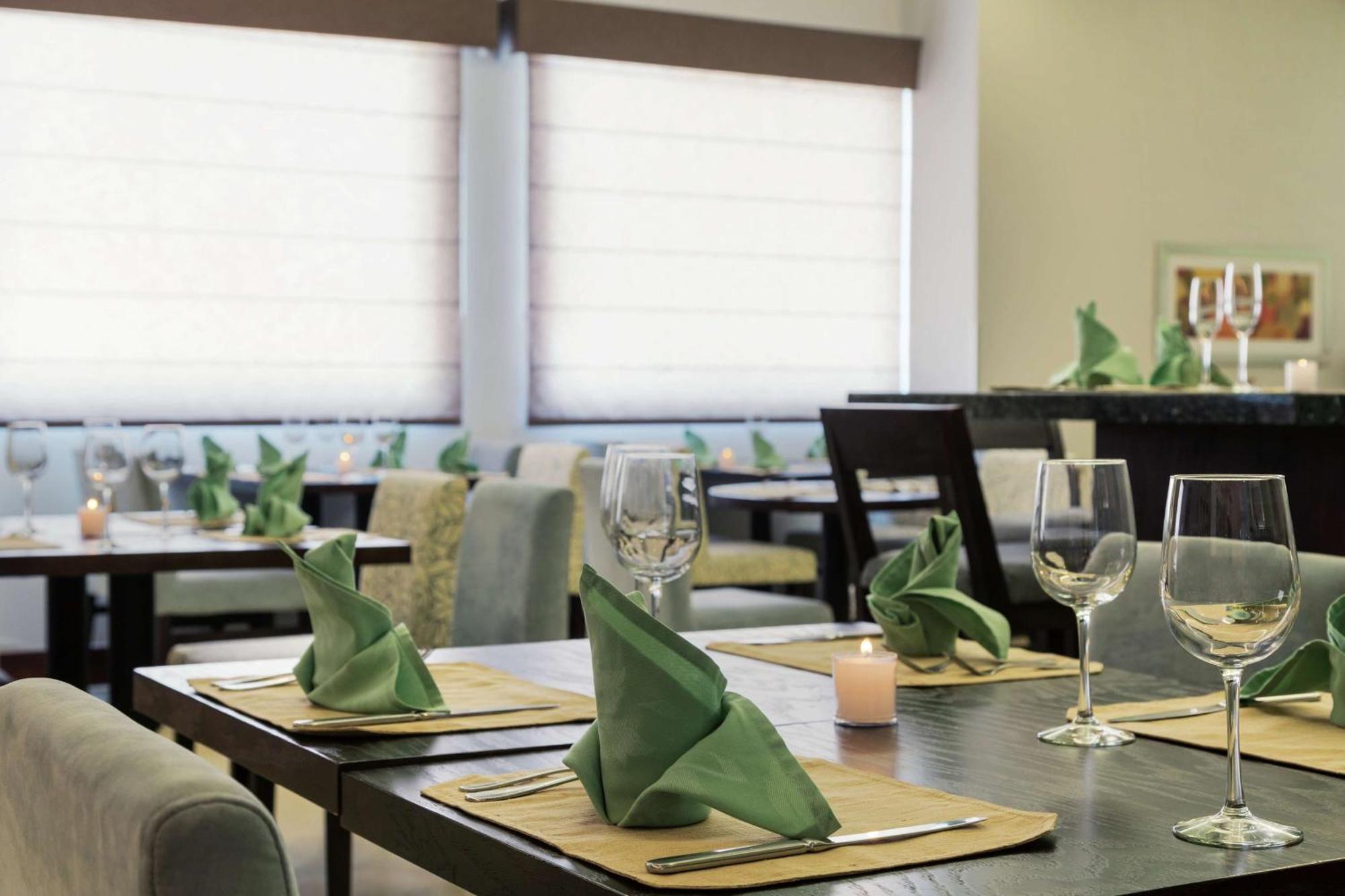 Hilton Garden Inn Querétaro Eksteriør billede