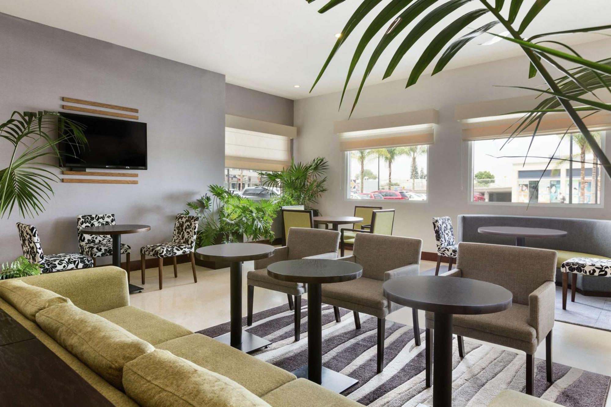 Hilton Garden Inn Querétaro Eksteriør billede